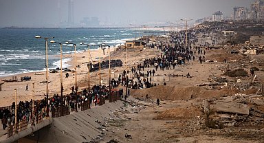 Gazze'nin kuzeyine dönen Filistinlilerin sayısı 500 bini geride bıraktı