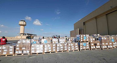 Gazze'ye ateşkesin altıncı gününde 339 insani yardım tırı girdi