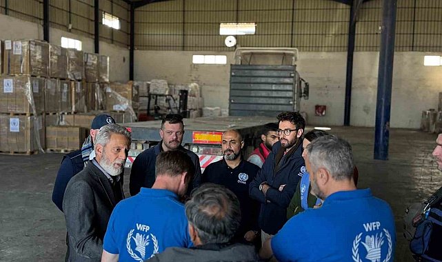 Gazze'ye ateşkesin dördüncü gününde 808 insani yardım tırı girdi