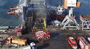 Gemi yangını söndürüldü
