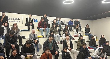 Gençler Bilişim Vadisi'ni gezdi