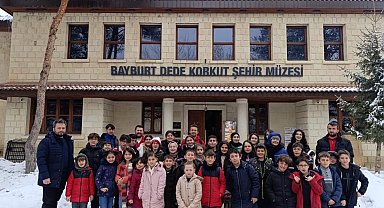 Gençlik Kış Kulübünün ilk dönem etkinlikleri şehir gezisiyle tamamlandı