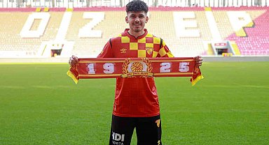 Göztepe, Furkan Bayır'ı kadrosuna kattığını açıkladı