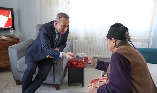 Gülkartları Başkan Uzun teslim etti