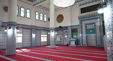 Güney Kore Seul Merkez camisinin halıları Demirci'de dokundu