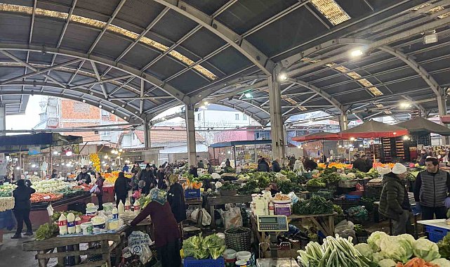 Halk pazarında alım gücü düştü