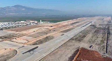 Hatay havalimanı saha onarımı ve gelişimi projesinde çalışmalar aralıksız sürüyor