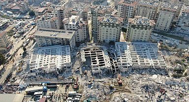 Havalimanında yakalanan Rönesas Rezidans'ın müteahhidi: "Kalacak yerim olmadığı için Karadağ'a kardeşimin yanına gitme kararı aldım, kaçmadım"