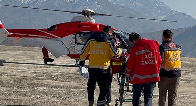 Helikopter ambulans Melisa bebek için havalandı