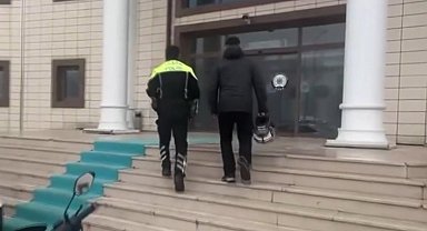 Hem motorundan hem de ehliyetinden oldu