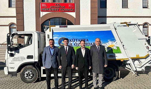 Hisarcık İlçe Özel İdaresine hibe yeni çöp toplama kamyonu ve 65 çöp konteyneri