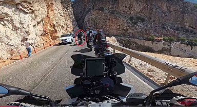 Hızlı, yaşlı ve çılgın: 74 yaşında 900 cc motosikleti sürüyor, yaptıklarını görenler hayrete düşüyor