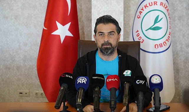 İlhan Palut: "Her şeyi sil baştan yapabileceğimiz bir takımımız yok"