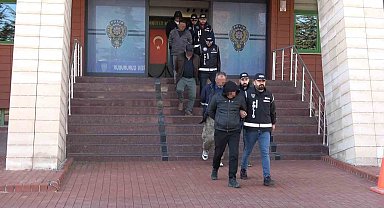 Isparta'da belediye personeli kılığına girip define arayan 5 kişi ilk davada serbest bırakıldı