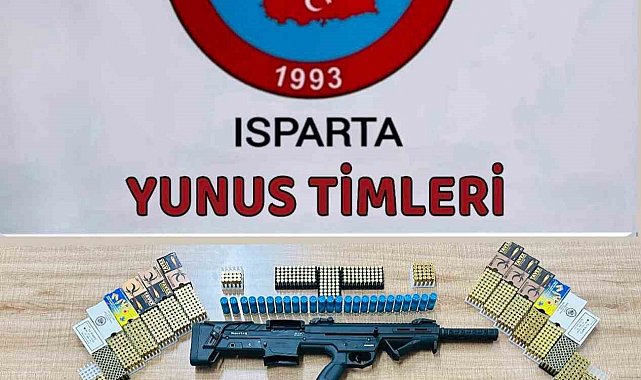 Isparta'da ruhsatsız tabanca ve tüfek ele geçirildi