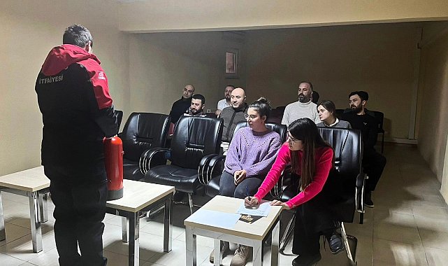 İtfaiye ekiplerinden kamu personellerine 'yangın güvenliği' eğitimi
