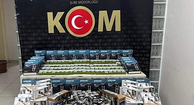 İzmir'de kaçakçılık operasyonlarında 2 tutuklama