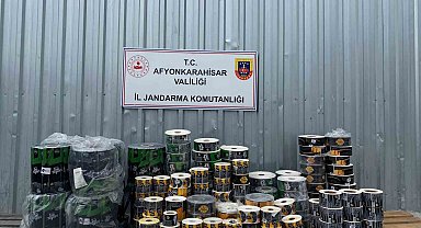 Jandarma 30 ton taklit üretim kaşar ve beyaz peynir ele geçirdi