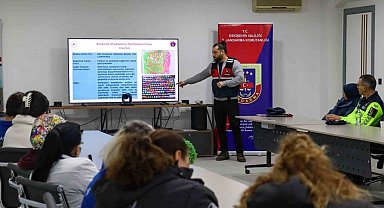 Jandarma ekiplerinden firma çalışanlarına seminer
