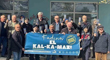 Jandarma Kuyucak'ta vatandaşları bilgilendirdi