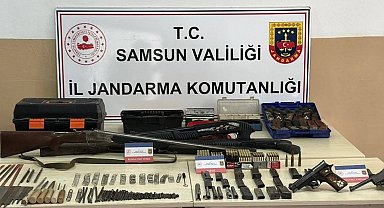 Jandarmadan kaçak silah imalathanesine baskın
