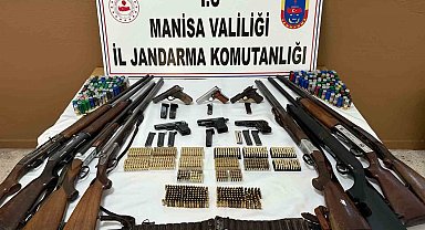 Jandarmadan silah tacirlerine operasyon
