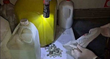 Jandarmanın eve yaptığı operasyonda çok sayıda tarihi eser ele geçirildi