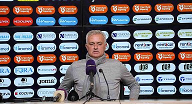 Jose Mourinho: "3 puanı hak ettiğimizi düşünüyorum"