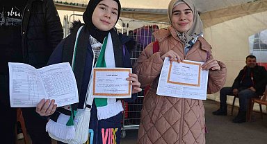 Karnelerini alan Suriyeli çocuklar aileleriyle birlikte ülkelerine döndü