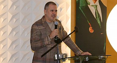 Karşıyaka'da Başkan İlker Ergüllü istifa etti