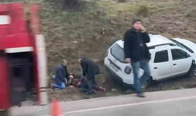Kayganlaşan yolda kazalar peş peşe geldi, takla atan otomobildeki yolcu olayı gülerek anlattı