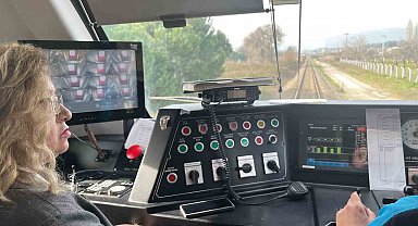 Kaymakam Doğru, trene binerek demir yollarını inceledi