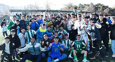 Kayseri Şekerspor U16 takımı şampiyon oldu