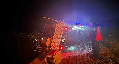 Kaza sonrası yardım için yola çıkan sürücü araç çarpması sonucu hayatını kaybetti