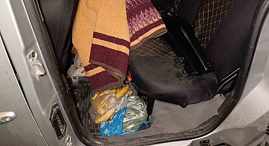 Kaza yapıp bırakıp gittiği araçtan içki şişesi çıktı