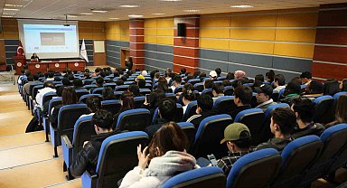 KBÜ'de Mehmet Akif Ersoy'un sanat dünyası konuşuldu