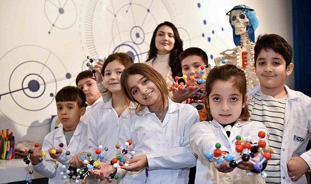 Kepez'de üreterek öğreniyorlar