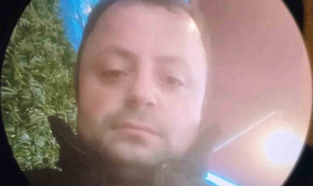 Kestiği ağacın altında kalan işçi hayatını kaybetti