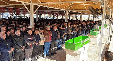 Kızlarını öldürüp intihar eden anne ve çocukları ayrı mezarlıklarda defnedildi