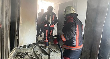 Malatya'da inşaat işçilerinin kaldığı şantiyede yangın: 4 yaralı