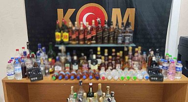 Manisa'da 62 litre gümrük kaçağı alkol ele geçirildi