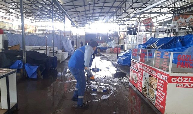 Mavişehir Halk Pazarı'nda temizlik çalışması yapıldı