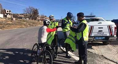 Mersin'de jandarma 5 ayda 50 bin kişiye ulaştı