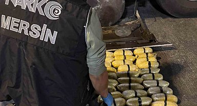 Mersin'de tırın gizli bölmelerinde 43 kilo 720 gram metamfetamin ele geçirildi