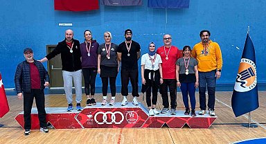 Mersin'den 3 altın 1 bronz madalyayla döndüler