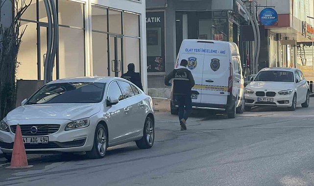 Mimarlık ofisinde ölü bulundu