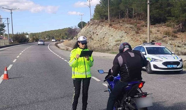 Muğla'da motosiklet denetimlerinde 71 sürücüye ceza kesildi