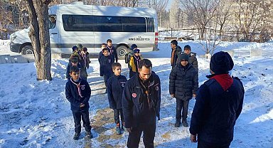 Nenehatun spor kulübü izcilerine 'izcilik tanıtım eğitimi'