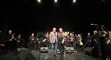 Nilüfer Türk Halk Müziği Korosu'ndan türkü şöleni