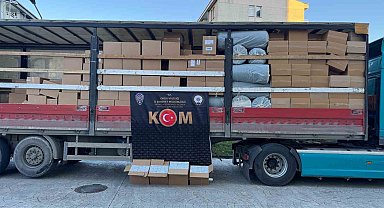 Ordu'da bir tır dolusu boş makaron ele geçirildi